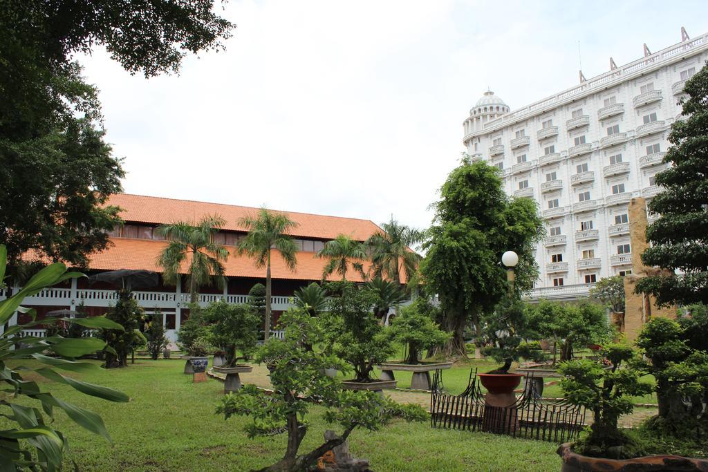 Saigon Park Resort Thuan An Экстерьер фото