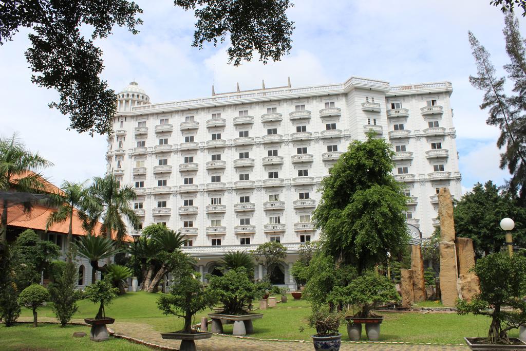 Saigon Park Resort Thuan An Экстерьер фото